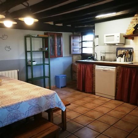 Casa Rural La Toba I Y II Bezana 外观 照片